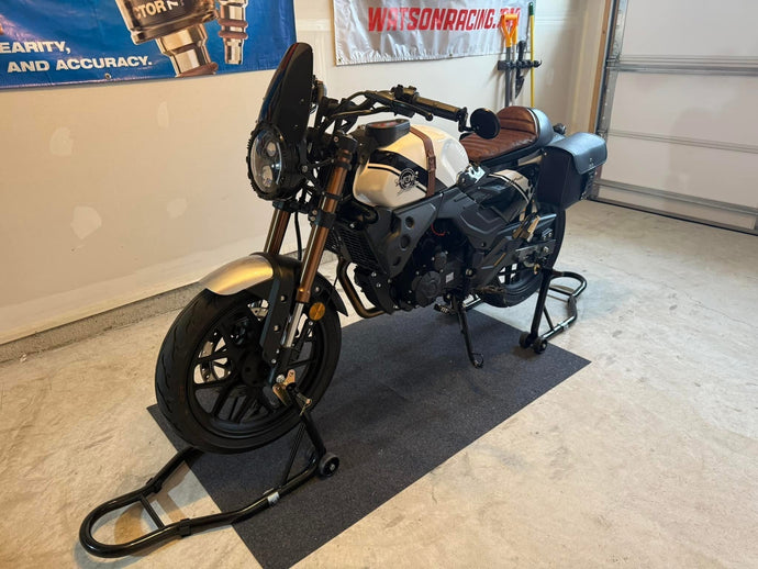 How Does the Venom KPM200 Compare to Other 200cc Motorcycles?