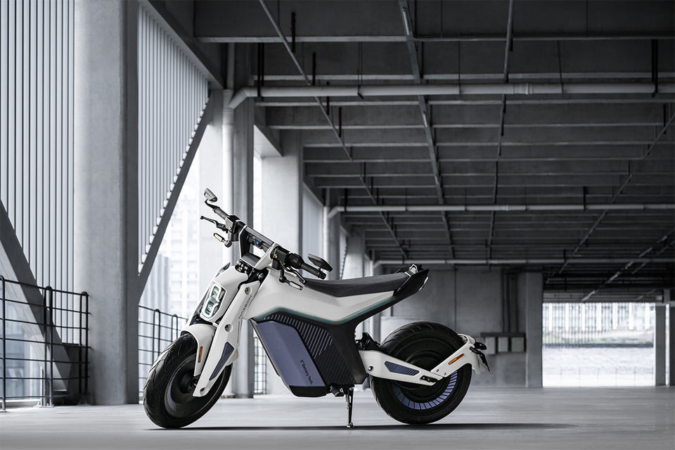 Naxeon I AM Electric Motorcycle | 6.5kW Motor | 72V Lithium Battery | Street Legal
