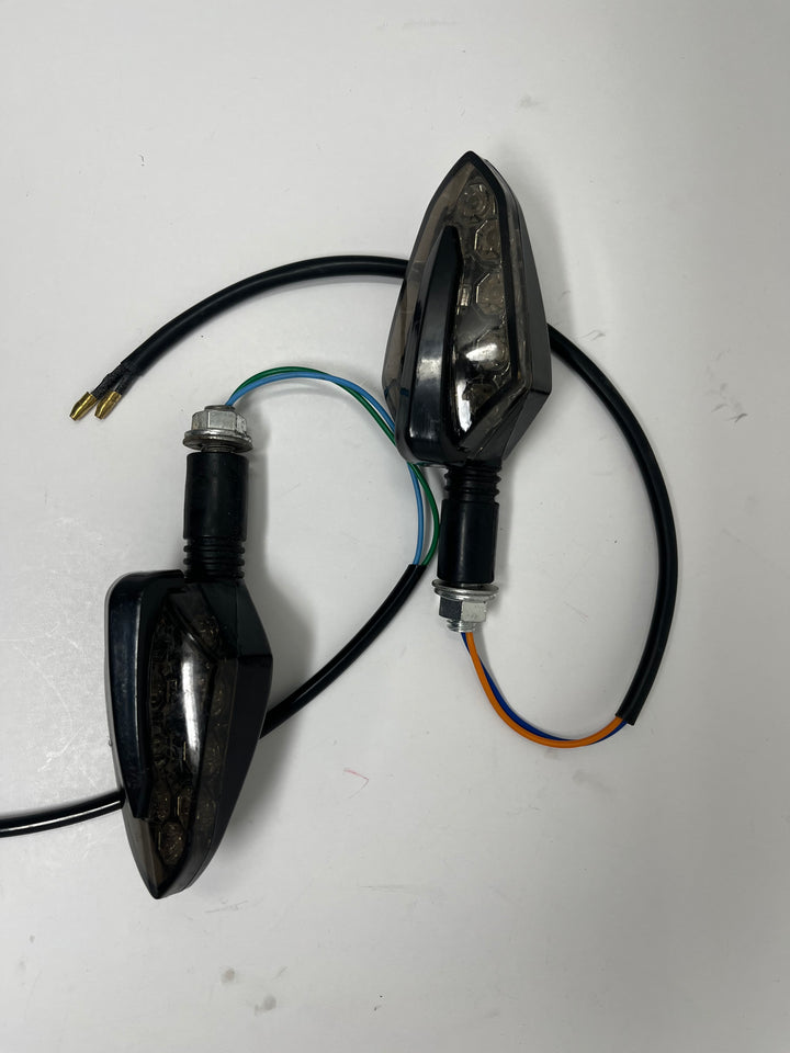X22R 250cc | Right + Left  Signal Light  (9020146 + 9020145)