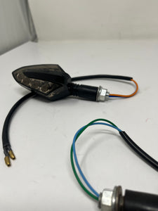 X22R 250cc | Right + Left  Signal Light  (9020146 + 9020145)