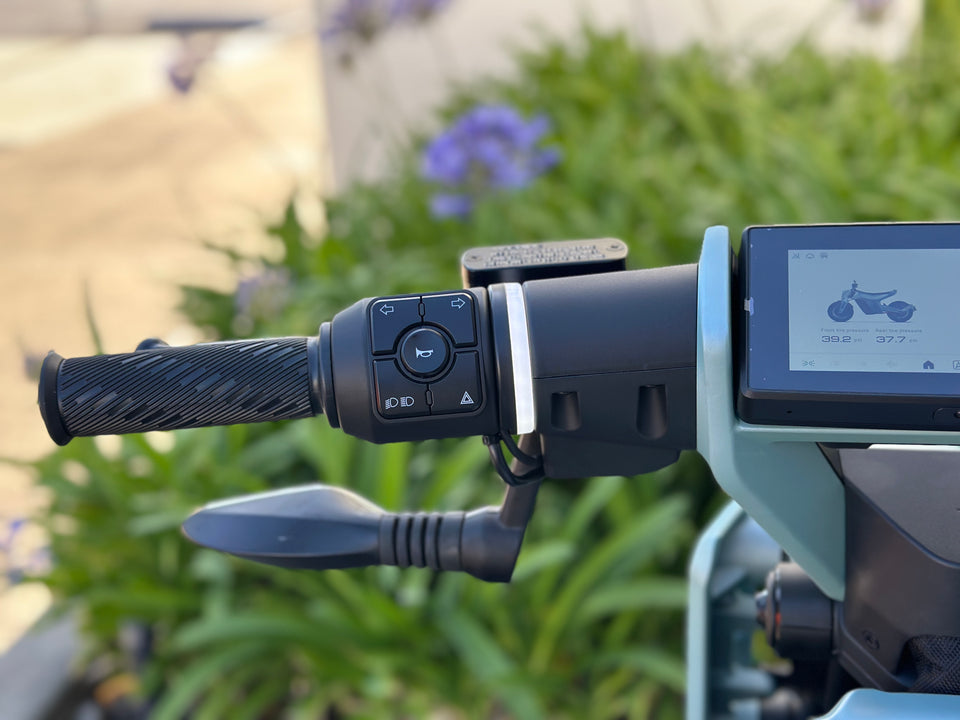 Naxeon I AM Pro Electric Motorcycle | 7.5kW Motor | 72V Lithium | Street Legal