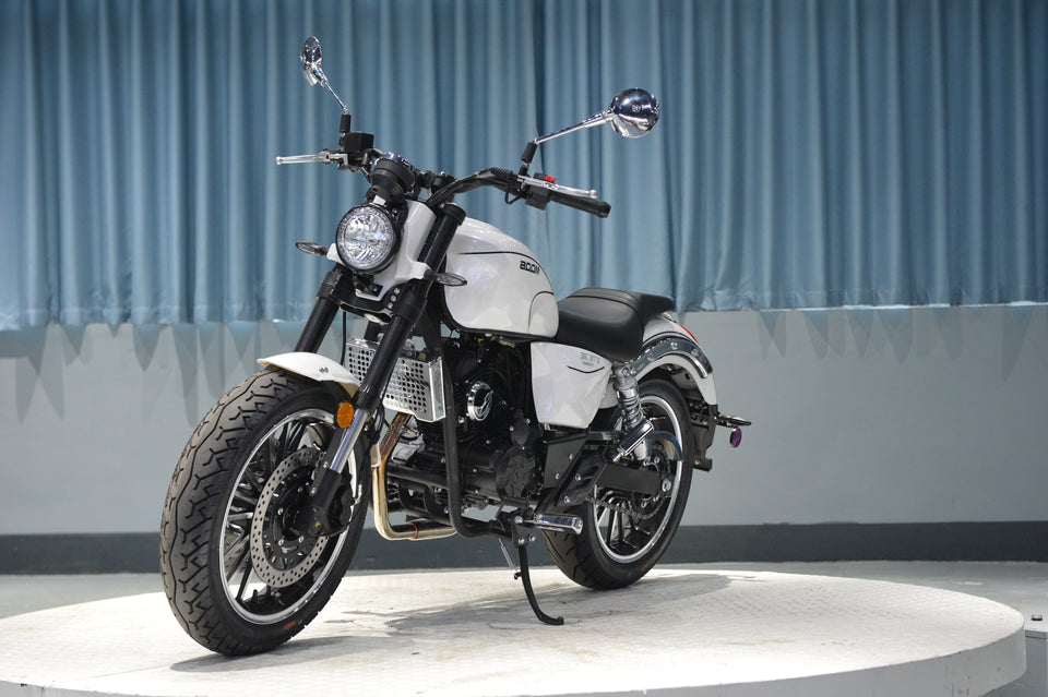 Venom Cruiser | 250cc Chopper | Fuel-Injected | 6-Speed White